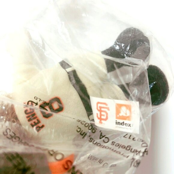 San Francisco Giants Hunter Pence on Board Plush Doll Window Cling 2017 - Picture 4 of 4